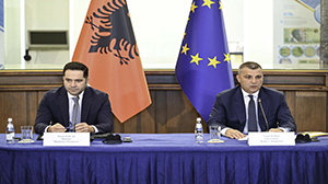 Guvernatorit Sejko në tryezën e diskutimit për nxitjen e kreditimit në sektorin bujqësor