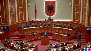 Guvernatorit Sejko gjatë prezantimit të Raportit Vjetor të Bankës së Shqipërisë për vitin 2018 në Kuvendin e Shqipërisë
